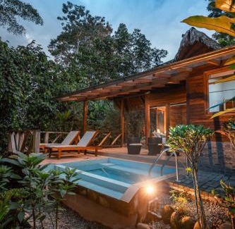Misahualli Cabin | Escape to El Jardin Lodge & Spa: Top-Rated Oceanfront Retreat