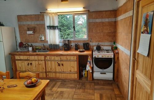 Lago Puelo House | Discover El Jarillal Chalet: Lake Access & Family-Friendly Fun