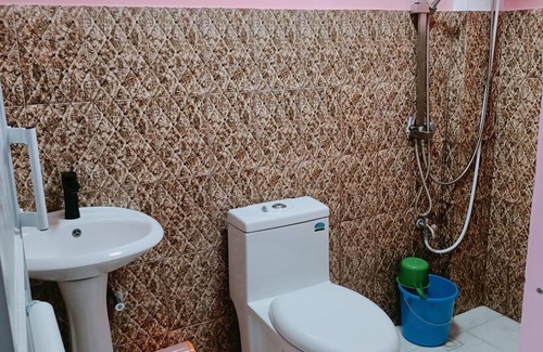 Romblon Island Hotel | Discover El Krimphoff Resort: Ocean Views & Family Fun