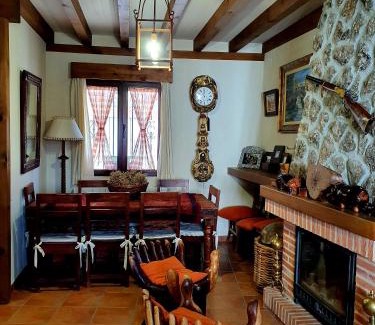 Hontanares de Eresma House | Kid-Friendly Retreat at El Lagar de Lolo - Rated 9.2/10