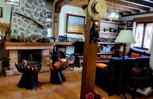Hontanares de Eresma House | Kid-Friendly Retreat at El Lagar de Lolo - Rated 9.2/10