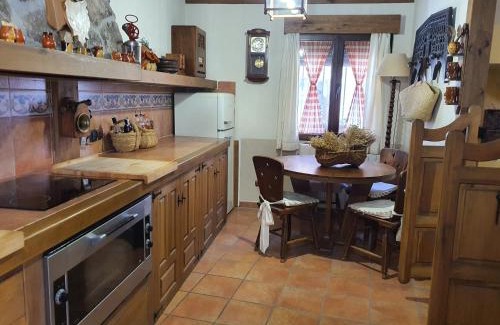 Hontanares de Eresma House | Kid-Friendly Retreat at El Lagar de Lolo - Rated 9.2/10