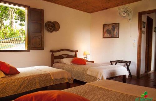 Quimbaya House | Pet-Friendly El Laurel Finca Agroturistica with Spa & Hot Tub