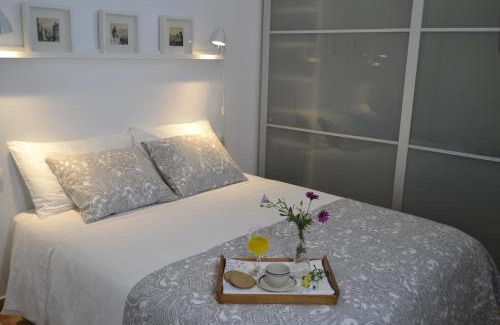La Zubia Apartment | Discover El Librero de La Alhambra: Pet & Child Friendly Stay
