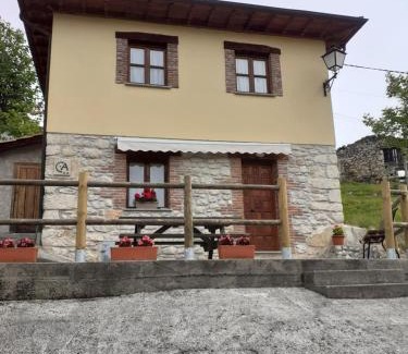 Puente Nuevo House | Pet-Friendly Retreat at El Llagarin with High Guest Ratings