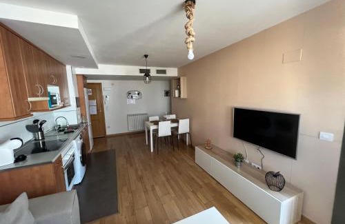 La Puebla de Alfinden Apartment | Relax at El Llano 2: Child-Friendly Retreat with High Ratings