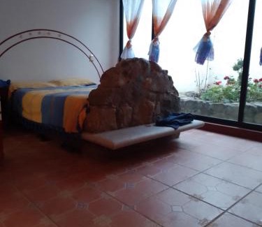 San Francisco Lachigolo Hotel | Discover El Mana de San Francisco: Family-Friendly Retreat