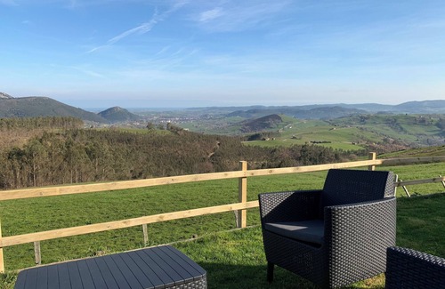 Lierganes Cottage | El Manantial Casa Rural with Breathtaking Views Awaiting You