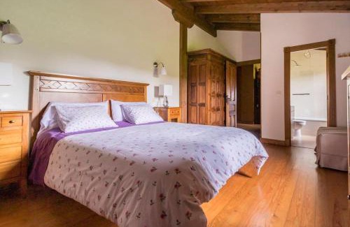 Lierganes House | Discover El Manantial: Family-Friendly Retreat with Great Ratings