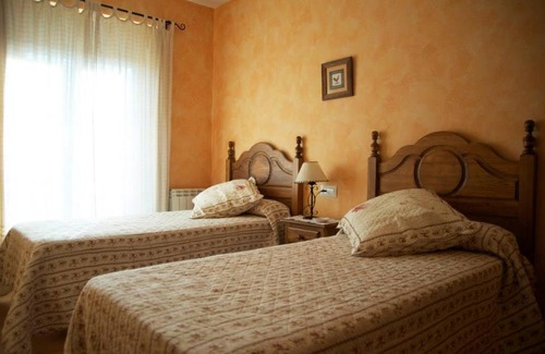 Navarredonda de Gredos House | Pet-Friendly Retreat at EL MESÓN DE GREDOS, Rated 9.6/10
