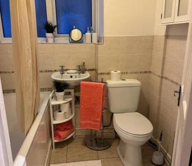 North End Apartment | Top-Rated EL MET GLOBAL APARTMENT - Pet & Child Friendly