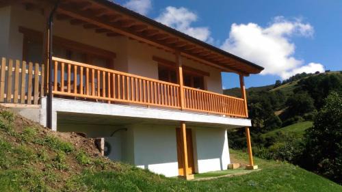 Prado Apartment | Pet-Friendly Retreat at El Mirador de Bodes, Rated 9.7/10