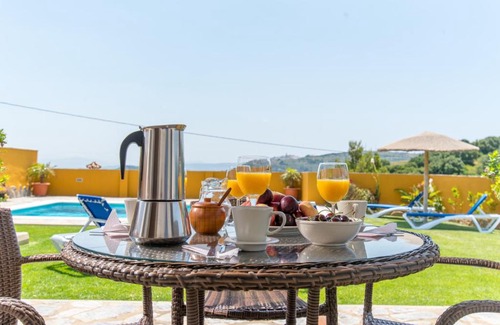San Ambrosio Villa | Premier El Mirador de la Quinta: Oceanfront Bliss Awaits