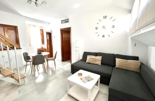 La Trinidad-San Juan y Todos los Santos Apartment | Discover El Mirador de la Judería: Family-Friendly Retreat