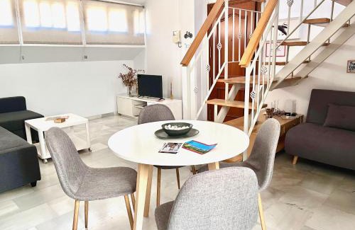 La Trinidad-San Juan y Todos los Santos Apartment | Discover El Mirador de la Judería: Family-Friendly Retreat