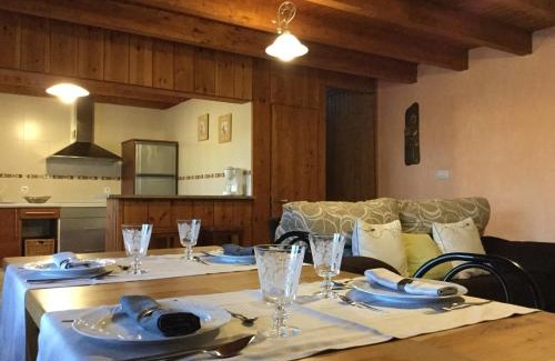 Villar de Otero House | Pet-Friendly Retreat at El Mirador de los Trobos