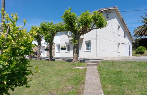 Miengo House | El Mirador de Miengo: Family-Friendly Retreat with Pool