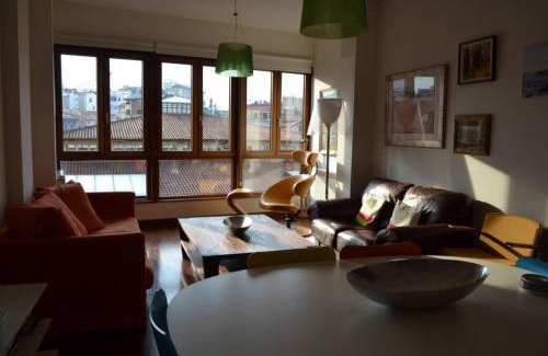 Old Town Apartment | Elevated Stay at El Mirador de Oviedo - Rated 9.4/10!