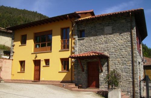 Cabranes Municipality Apartment | Pet-Friendly El Mirador de Valdedios with Oceanfront Views