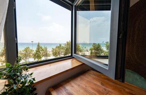 Raval Roig House | Inviting El Mirador: Guest Rated 8.5 with Dining Options