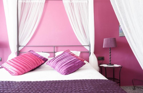Pontons House | Indulge at El Molí de Pontons Suites with Spa & Hot Tub