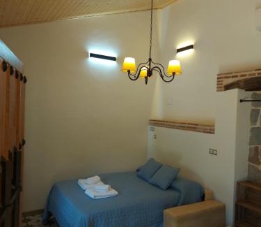 Antequera House | Experience Delight at Molinillo: Rated 9.8 with Pool & WiFi