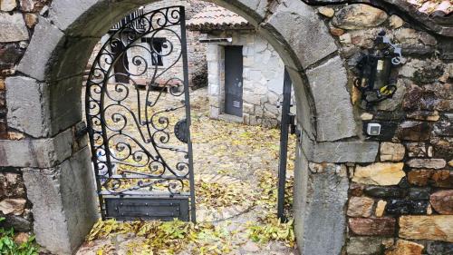 Carmenes House | Discover El Molino de Getino: Family and Pet Friendly Stay