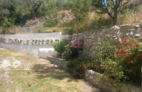 Castril House | Relaxing El Molino De La Cerrada with Spa Amenities