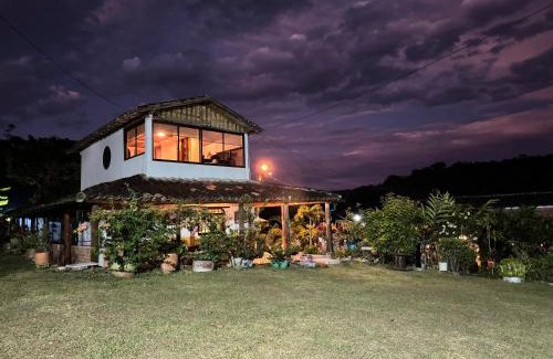San Gil Cabin | Discover El Mortiño: Pet-Friendly Retreat with Pool & Breakfast
