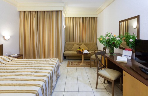 Tozeur Hotel | Discover El Mouradi Tozeur: Family-Friendly Oasis with Spa