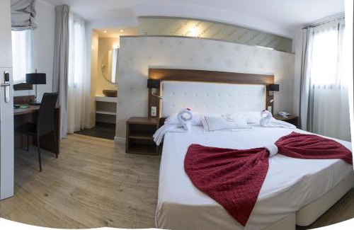 Old Town Hotel | Discover El Mudayyan: Family-Friendly Stay with High Ratings