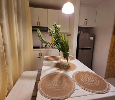 Santa Rosa Apartment | El Nissi Staycation, THE BARIQUIT SUITE, Enchanted Kingdom