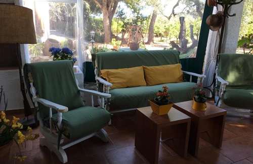Costa Dorada Ski Chalet | El Nostre Càntir: Family-Friendly Retreat with Pool Access