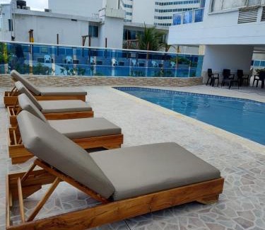 El Laguito Apartment | Relax at El Nuevo Conquistador with Oceanfront Amenities