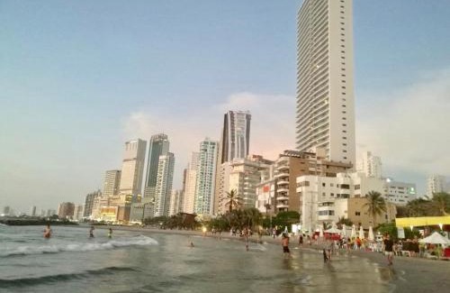 El Laguito Apartment | Relax at El Nuevo Conquistador with Oceanfront Amenities