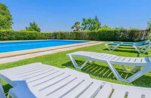 Posadas Villa | Discover El Olmo Posadas: Top-Rated Stay with Pool & Spa