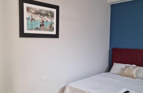 Tupac Amaru Inca House | Discover El Palacio: Your Ideal Budget-Friendly Escape