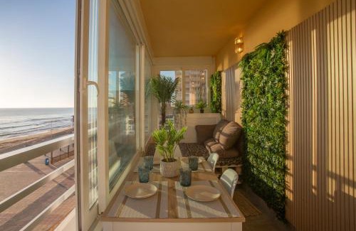 Plaza De La Costera Apartment | El Paraíso Dorado