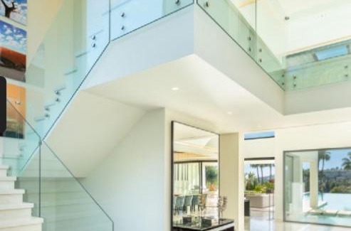 La Coruna House | Discover Relaxation at El Paraíso: Pet-Friendly Retreat