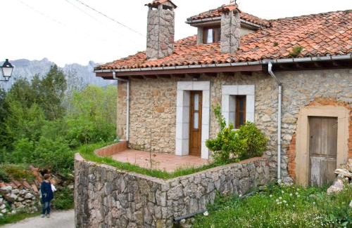 Pandiello House | Pet-Friendly Haven at El Patín de Monchu - Rated 9.3/10
