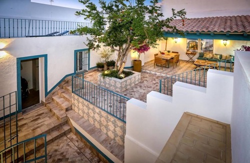 Ayamonte Apartment | Pet-Friendly Elegance at El Patio de Cristóbal Colón