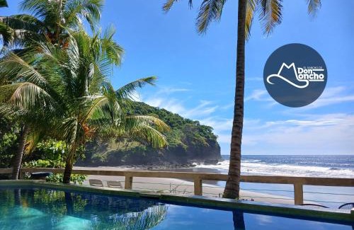 Playa San Diego Hotel | Experience El Rancho De Don Moncho Hostel: Pet-Friendly Comfort