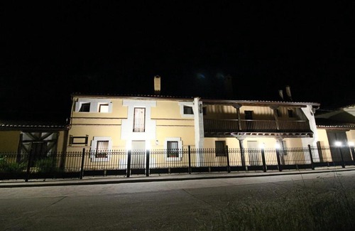 Villosilla de la Vega House | Discover El Patio de Fuenteuso: Pet Friendly Retreat