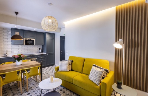 Plaza Mayor Apartment | Discover El Patio Plaza Mayor Cáceres - 4-Star Excellence