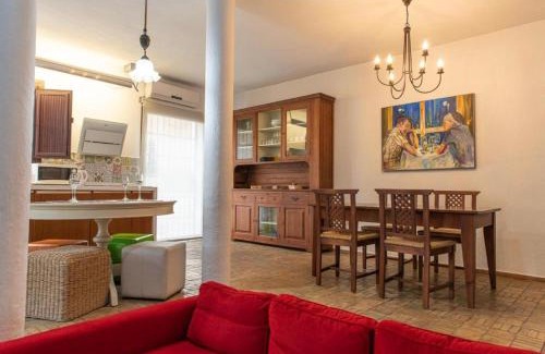 Old Town Apartment | Family-Friendly Stay at El Pensamiento: Rated 9.4/10