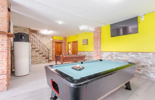 Sevares House | Family-Friendly El Pongallin with Pet and Child Amenities