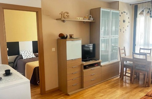 La Almozara Apartment | Experience El Primero G Zaragoza - Aljafería: 9.2/10 Rated