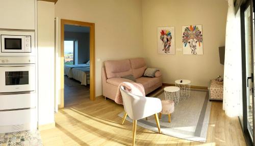 Pinera Apartment | Unforgettable Stays at El Pueblín del Pinar - Guest Rated 9.9