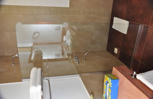 Zona Granja Hotel | Relax at El Pueblito Iguazu with Pool and Spa Amenities