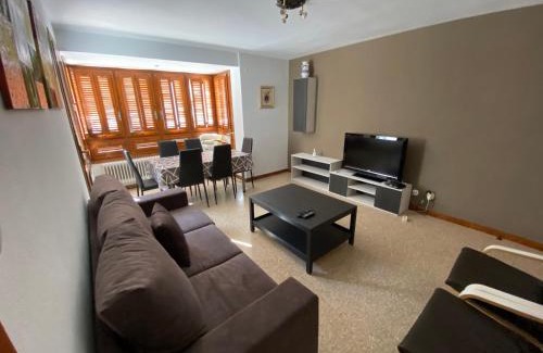 Boltana Apartment | Discover El Puente: Family-Friendly Stay with 9.1 Rating